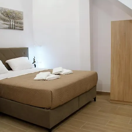 Evangelia's Little House